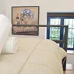 Alcazar Viejo Parking Tourist Apartament *