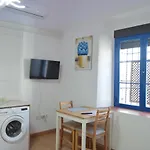 Alcazar Viejo Parking Tourist