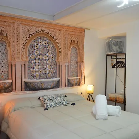 Alcazar Viejo Parking Tourist *