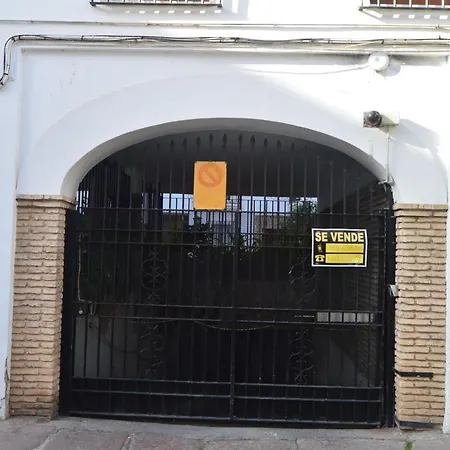 Апартаменты Alcazar Viejo Parking Tourist