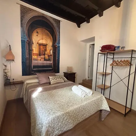 Alcazar Viejo Parking Tourist Apartamento Córdoba