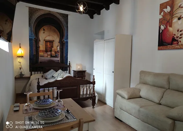 Апартаменты Alcazar Viejo Parking Tourist